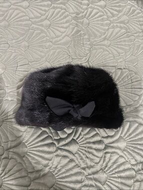 lola Black Faux Fur Headband with Bow Accent